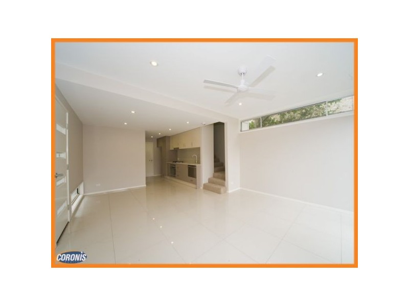 2 and 4/11 Lucy Street, Gaythorne QLD 4051