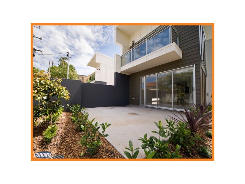 2 and 4/11 Lucy Street, Gaythorne QLD 4051