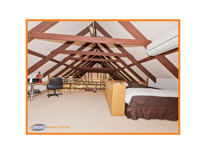 15 Gladrose Crescent, Wongawallan QLD 4210