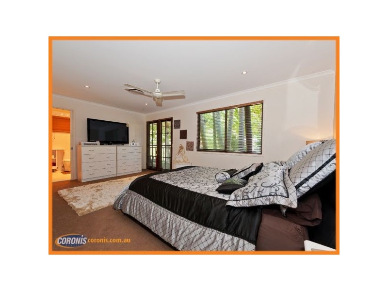 15 Gladrose Crescent, Wongawallan QLD 4210