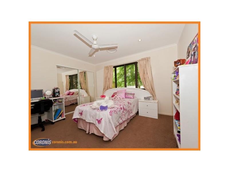 15 Gladrose Crescent, Wongawallan QLD 4210