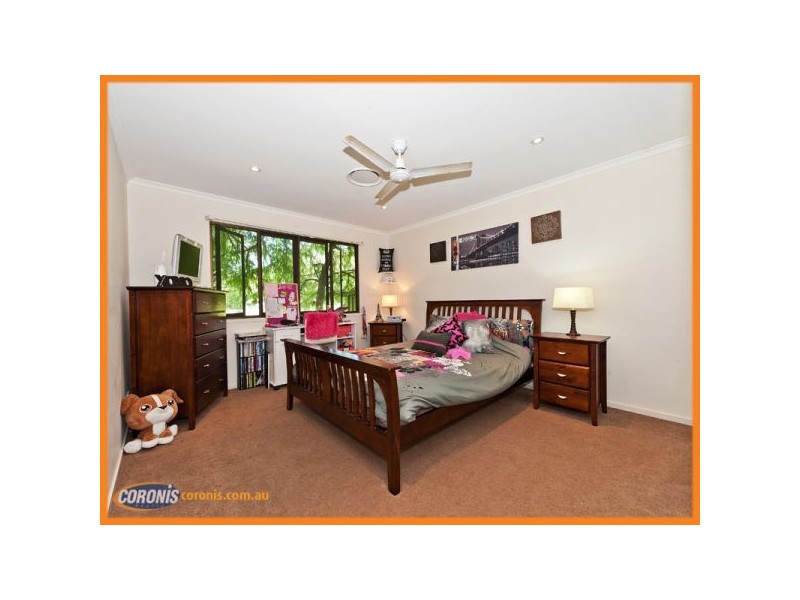 15 Gladrose Crescent, Wongawallan QLD 4210