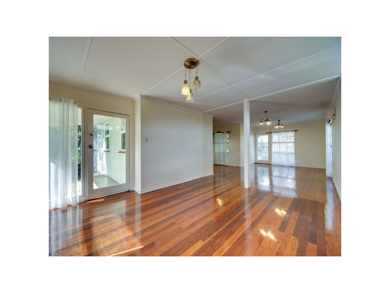 52 Wilgarning Street, Stafford Heights QLD 4053