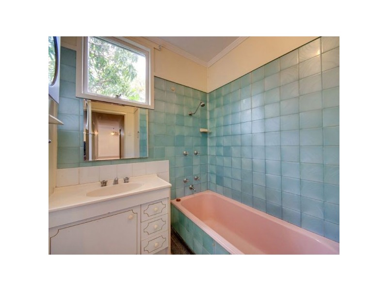 52 Wilgarning Street, Stafford Heights QLD 4053