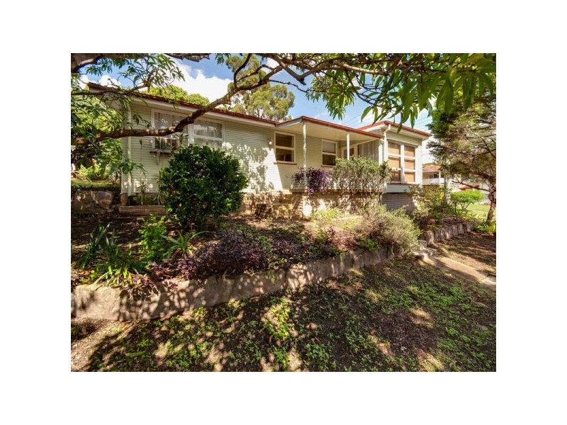 52 Wilgarning Street, Stafford Heights QLD 4053