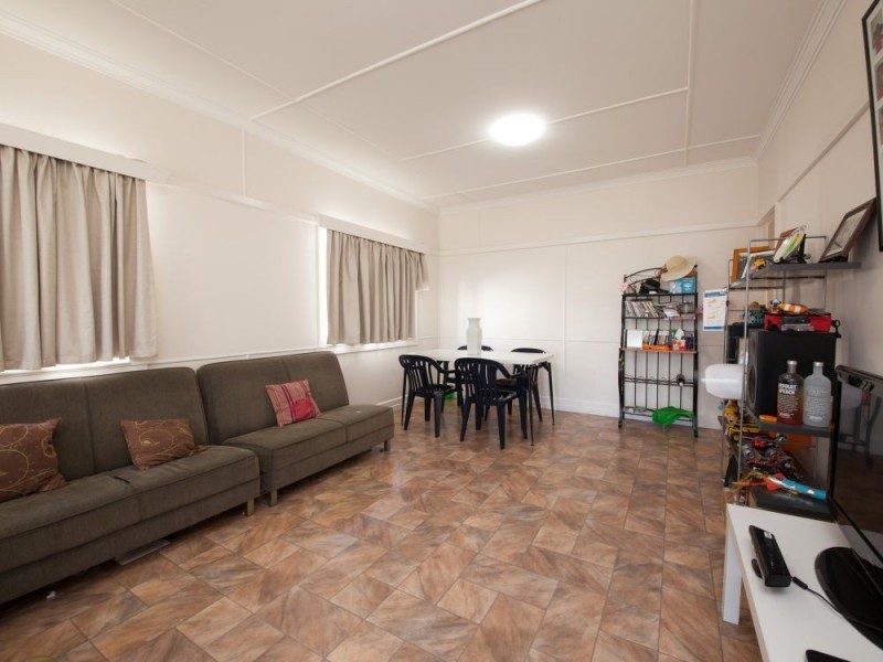 9 Railway Parade, Nundah QLD 4012