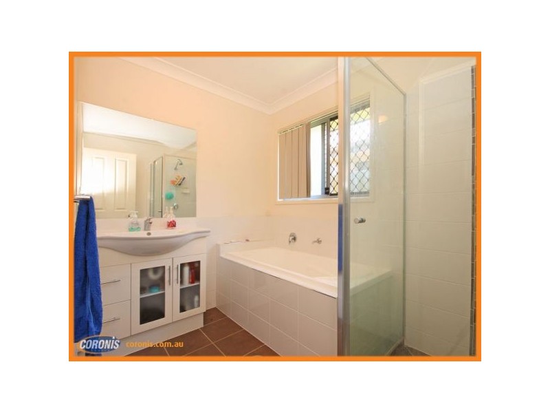 25 Diane Parade, Kallangur QLD 4503