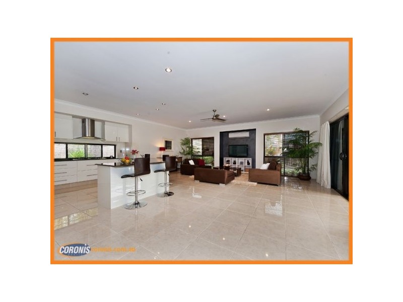 10 Kingtide Lane, Coomera Waters QLD 4209