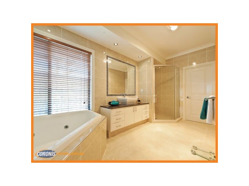 10 Kingtide Lane, Coomera Waters QLD 4209