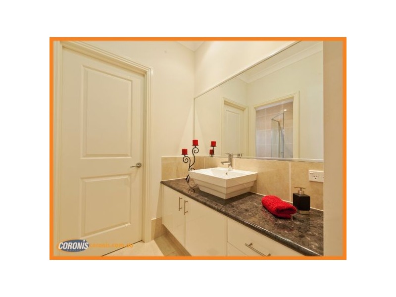 10 Kingtide Lane, Coomera Waters QLD 4209