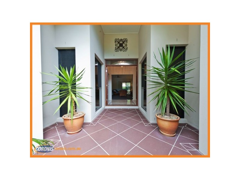 10 Kingtide Lane, Coomera Waters QLD 4209