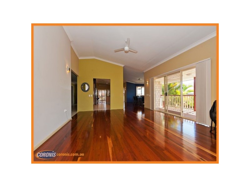 13 Marriott Way, Highland Park QLD 4211