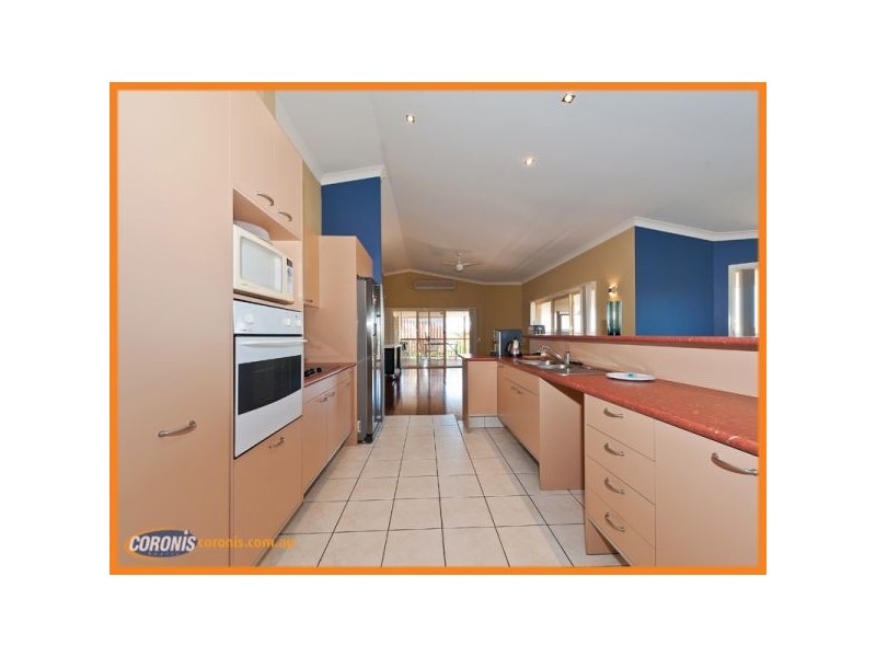 13 Marriott Way, Highland Park QLD 4211