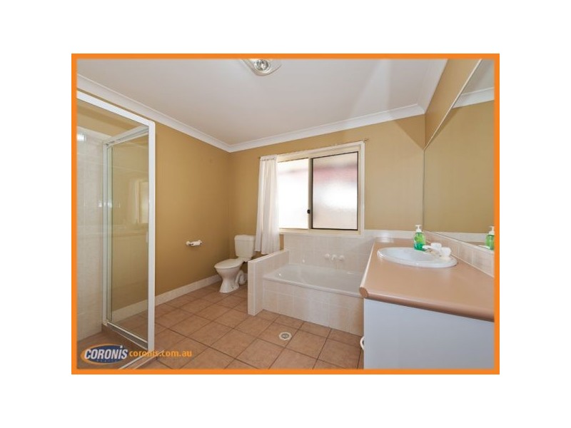 13 Marriott Way, Highland Park QLD 4211