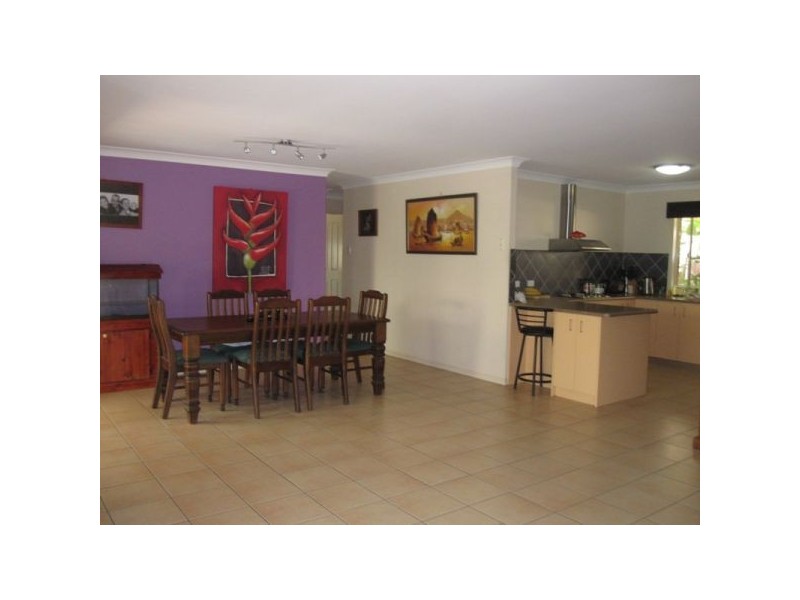5 Maurice Avenue, Morayfield QLD 4506