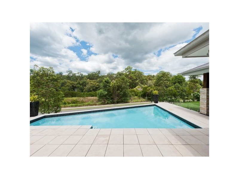 2 Clem Close, Daisy Hill QLD 4127