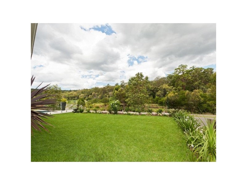 2 Clem Close, Daisy Hill QLD 4127