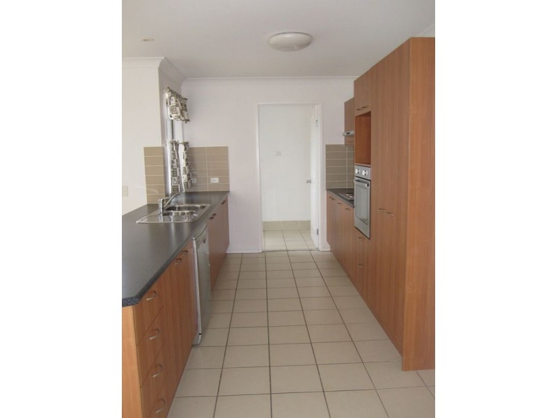 27 Eimeo Place, Sandstone Point QLD 4511
