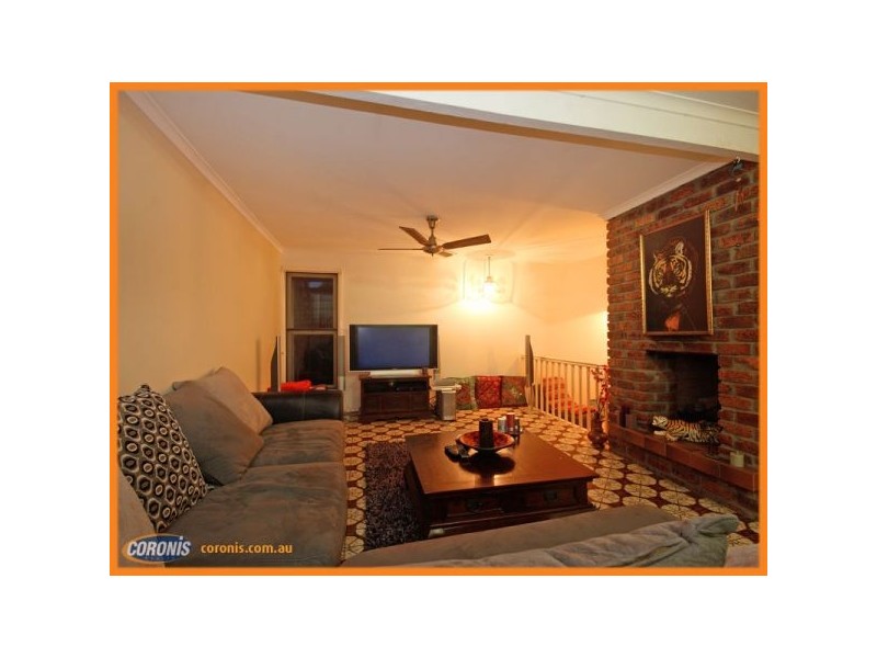 1/30 King Street, Woody Point QLD 4019