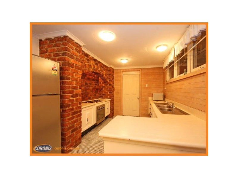 1/30 King Street, Woody Point QLD 4019