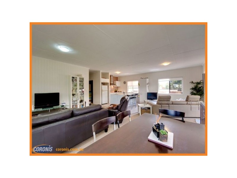 1 Alpinia Avenue, Banksia Beach QLD 4507