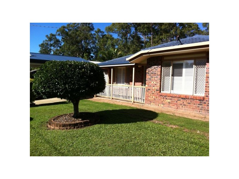 25 Eucumbene Drive, Petrie QLD 4502