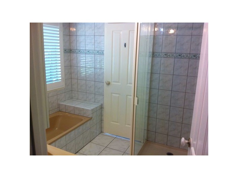 25 Eucumbene Drive, Petrie QLD 4502