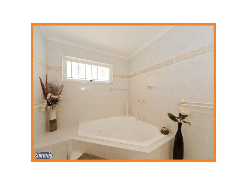 32 Barrabooka Drive, The Gap QLD 4061