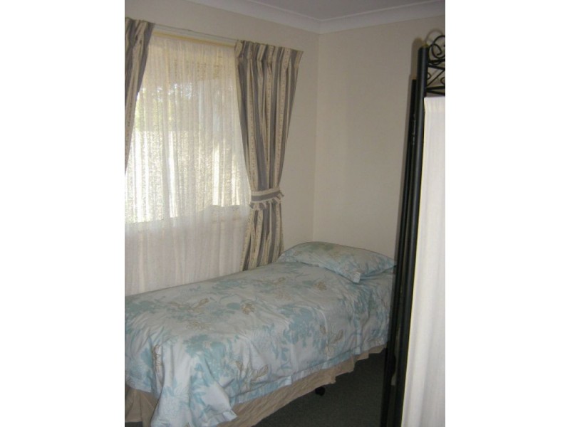 8 Birchgrove Crescent, Kallangur QLD 4503