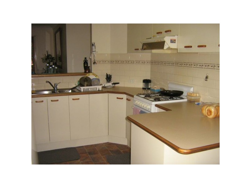 8 Birchgrove Crescent, Kallangur QLD 4503