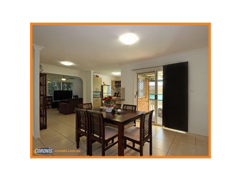 2 Crestleigh Court, Morayfield QLD 4506