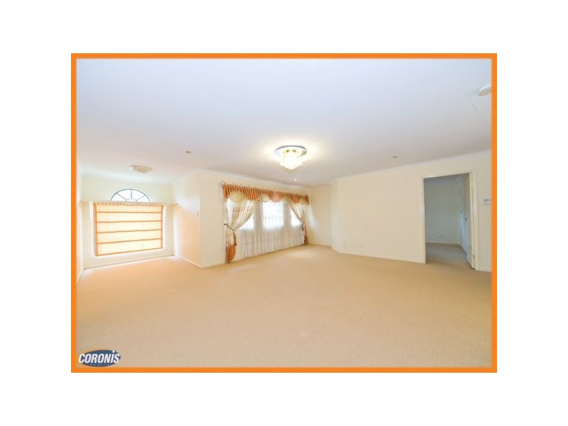 7 Templestowe Close, Forest Lake QLD 4078