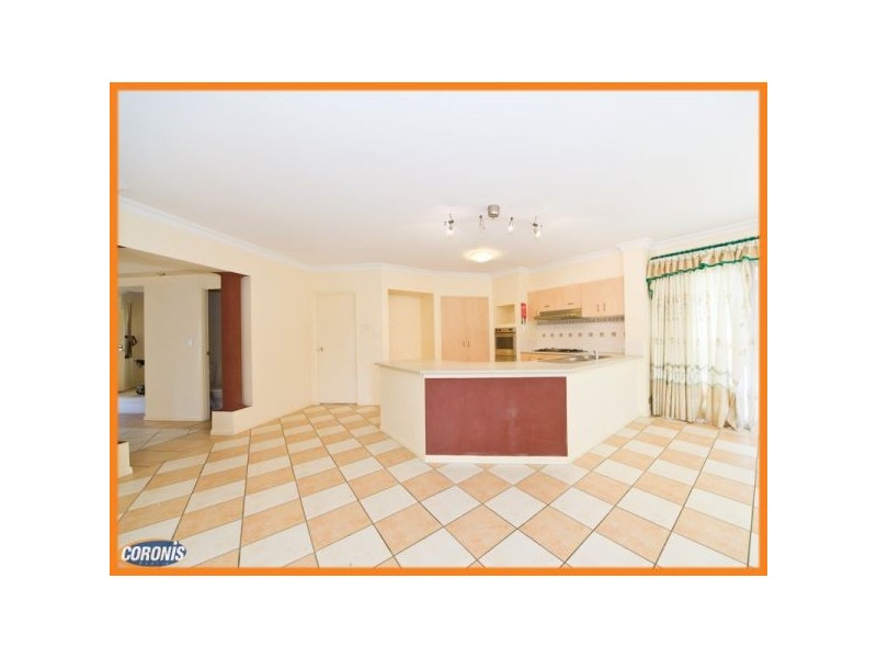 7 Templestowe Close, Forest Lake QLD 4078