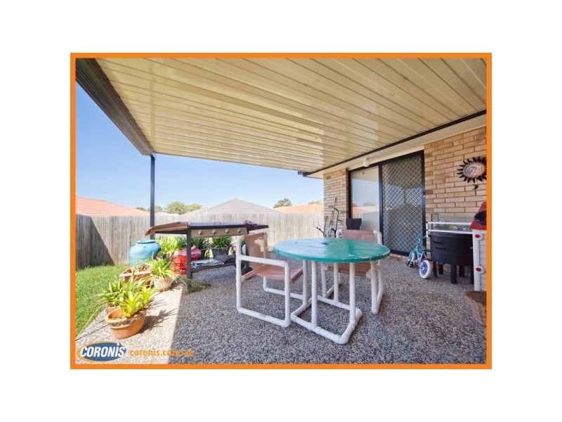 27 Hubner Drive, Rothwell QLD 4022