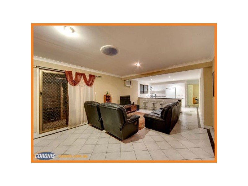 33 Tarcoola Avenue, Ferny Hills QLD 4055