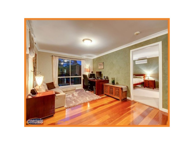 33 Tarcoola Avenue, Ferny Hills QLD 4055