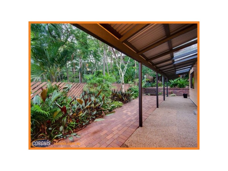 33 Tarcoola Avenue, Ferny Hills QLD 4055