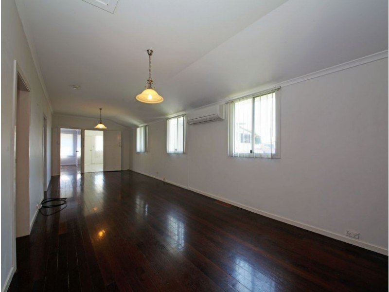 8 Beaufort Place, Deception Bay QLD 4508