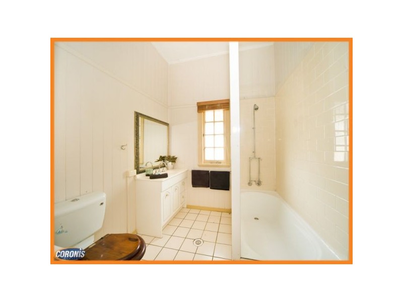 30 Lydia Street, Wooloowin QLD 4030