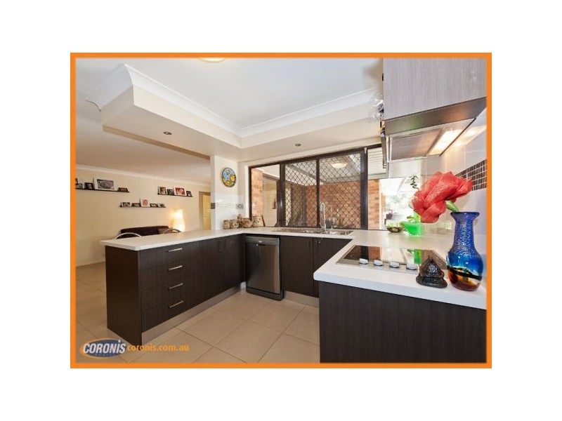 180 Castile Crescent, Edens Landing QLD 4207