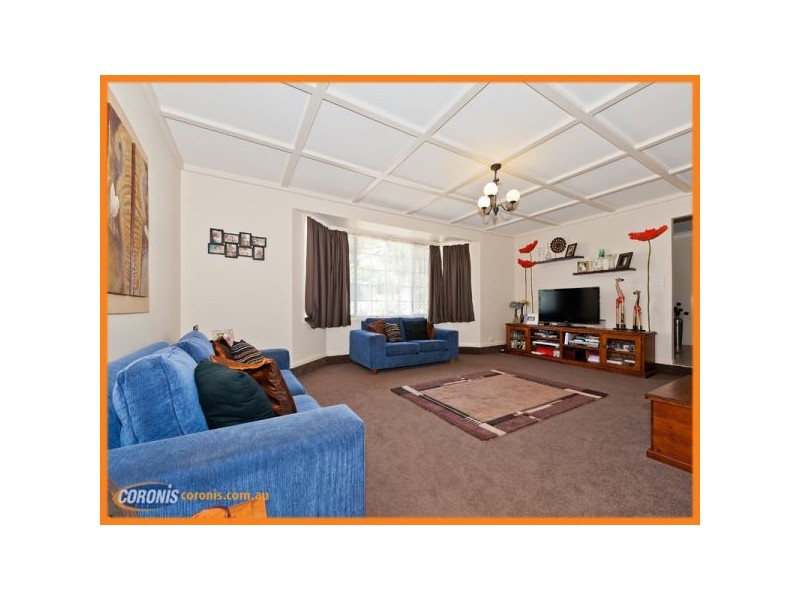 180 Castile Crescent, Edens Landing QLD 4207