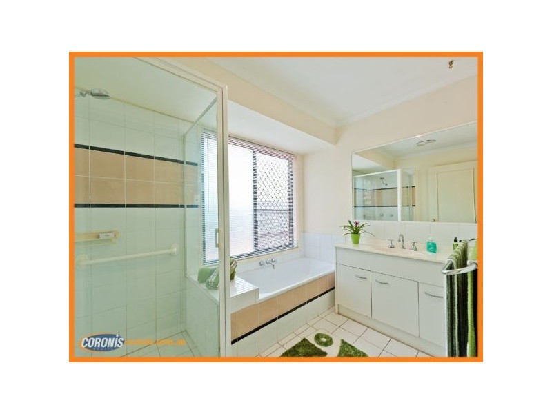 39 Marble Drive, Carrara QLD 4211