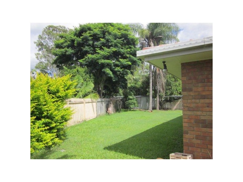 8 Tarrilli Place, Carseldine QLD 4034