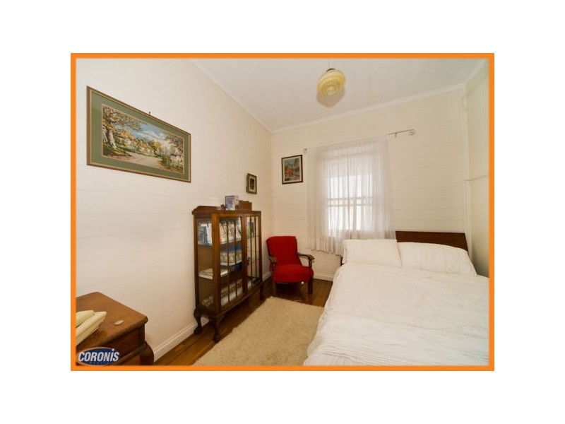 27 Heussler Terrace, Milton QLD 4064