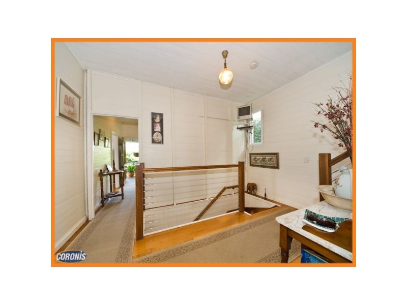 27 Heussler Terrace, Milton QLD 4064