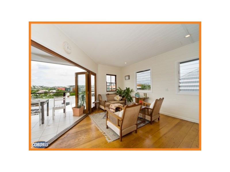 27 Heussler Terrace, Milton QLD 4064