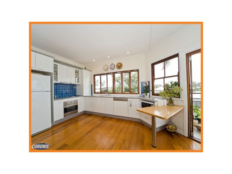 27 Heussler Terrace, Milton QLD 4064