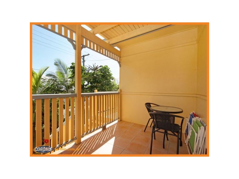 21 James Street, Scarborough QLD 4020