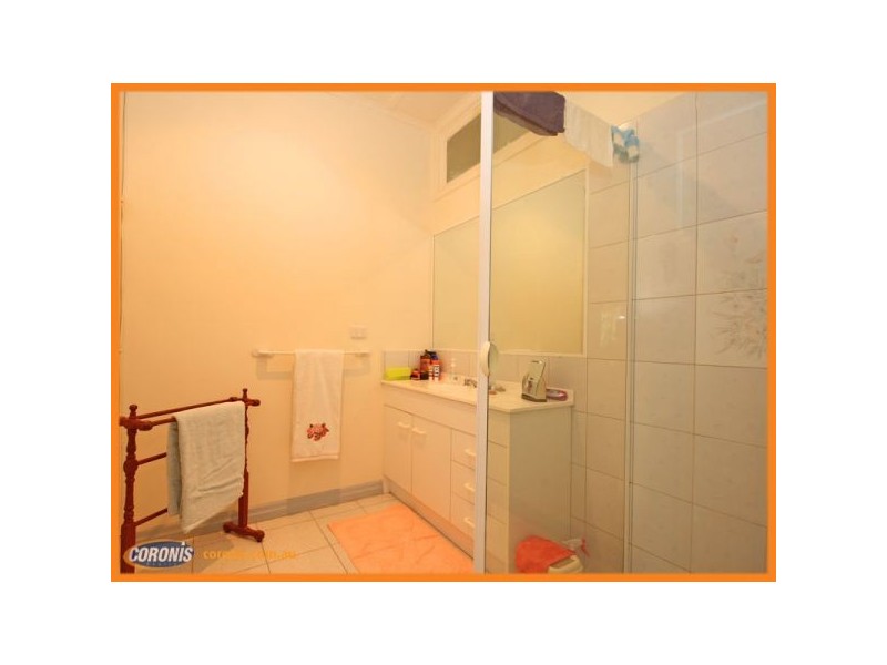 21 James Street, Scarborough QLD 4020