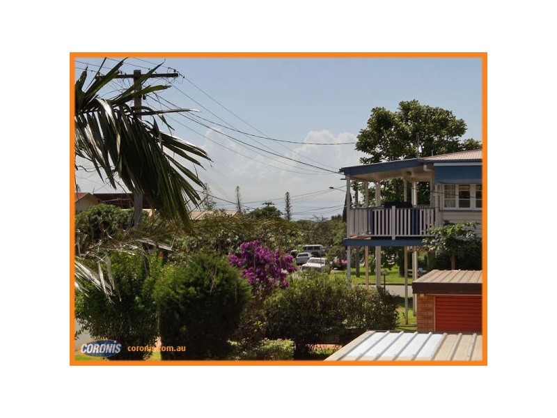 21 James Street, Scarborough QLD 4020